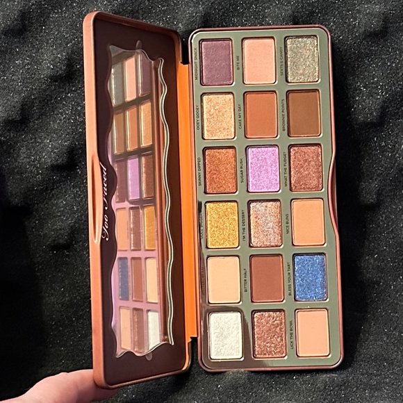 Too Faced Better Than Chocolate Eyeshadow Palette - Picture 9 of 10